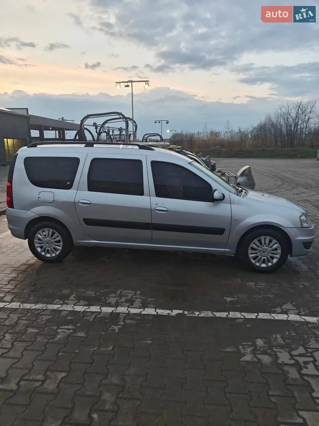 2011 Dacia Logan - мініатюра 9