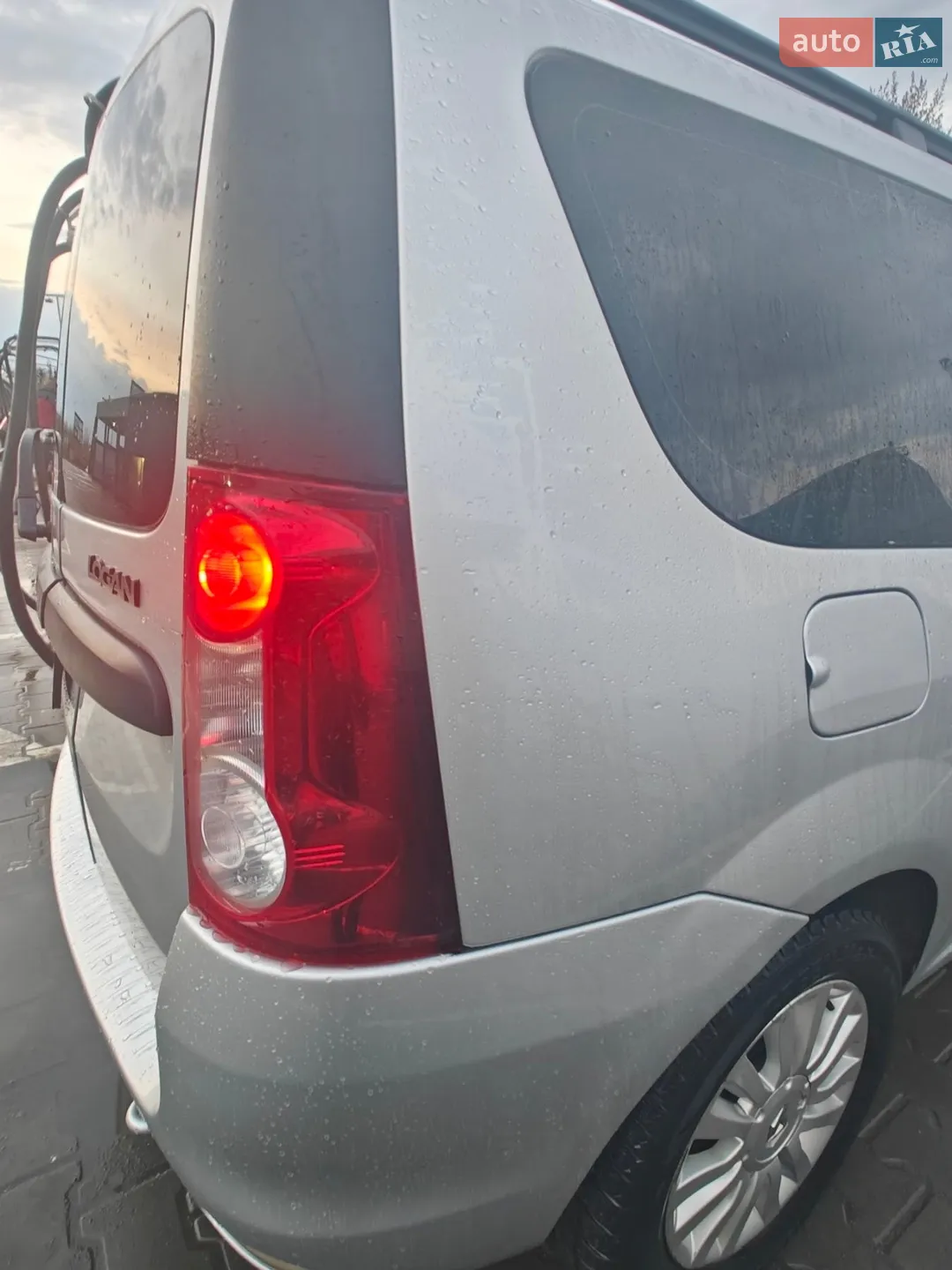 2011 Dacia Logan - мініатюра 17