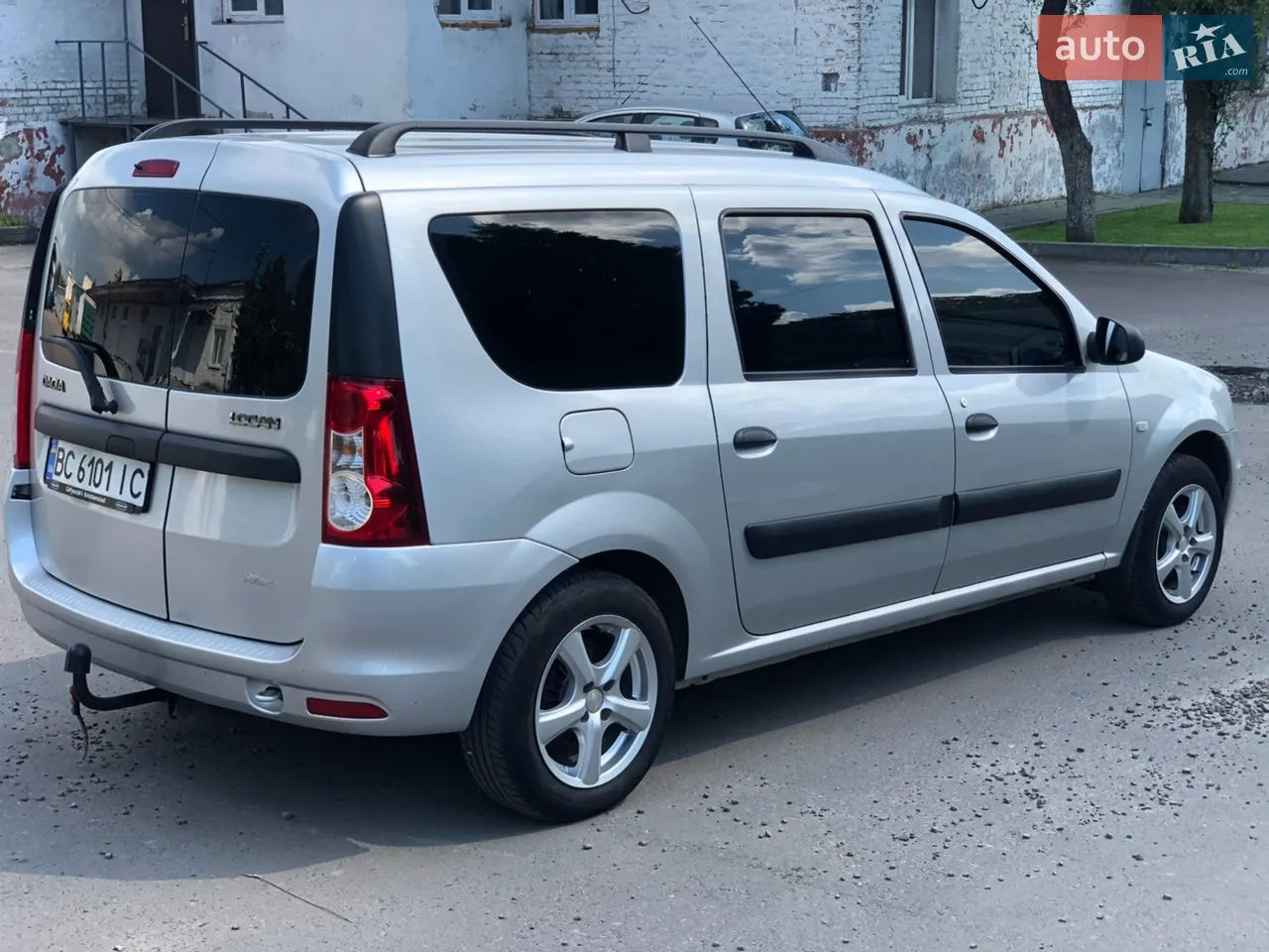 2010 Dacia Logan - мініатюра 11
