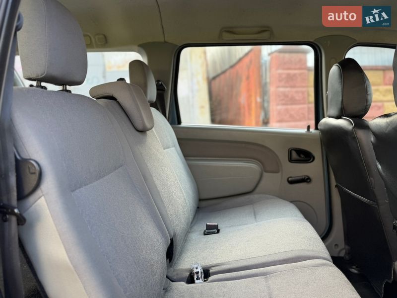 Универсал Dacia Logan MCV 2009 в Ровно