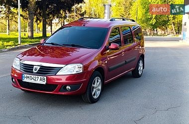Универсал Dacia Logan MCV 2011 в Ромнах