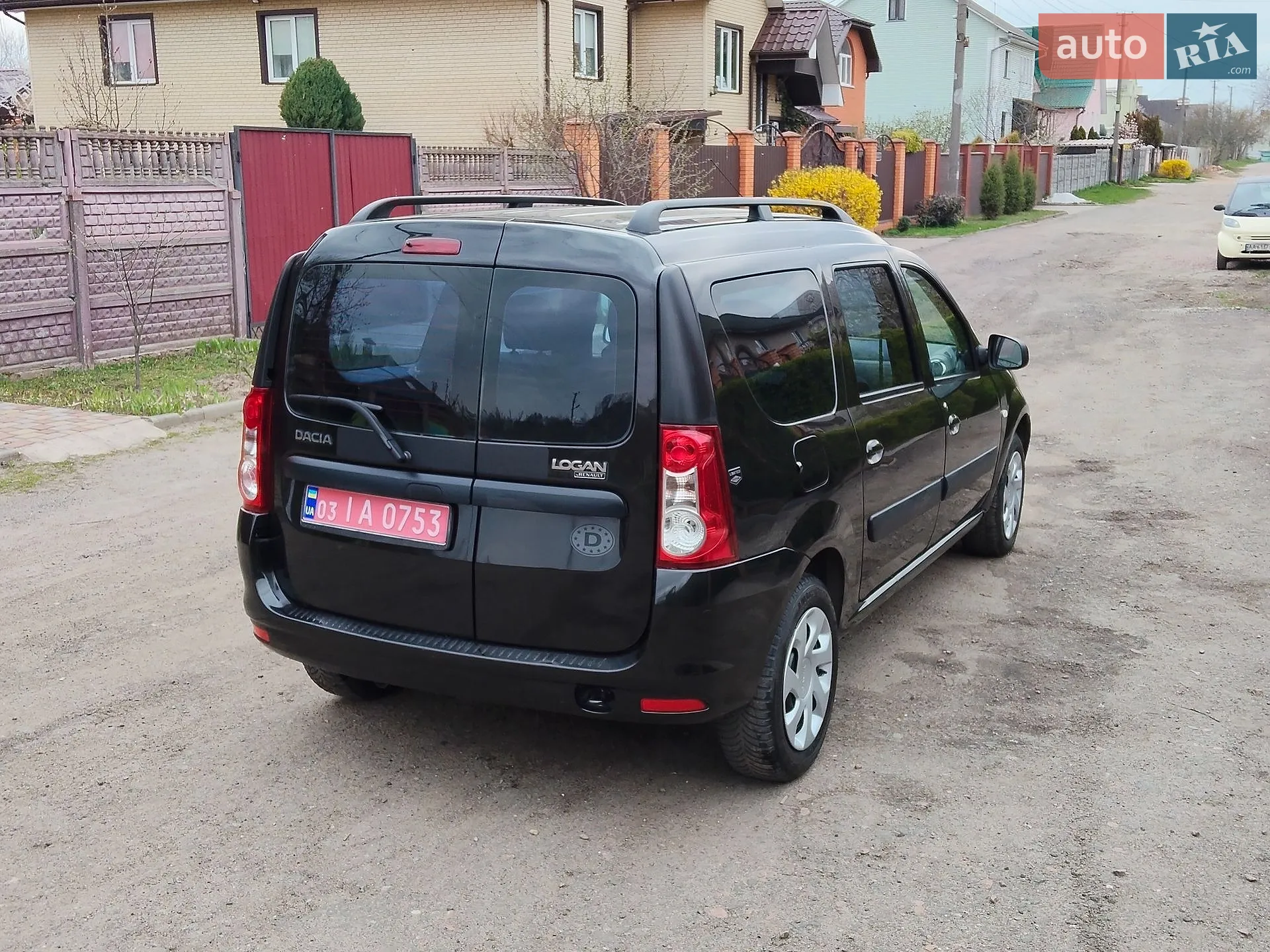2010 Dacia Logan - мініатюра 13