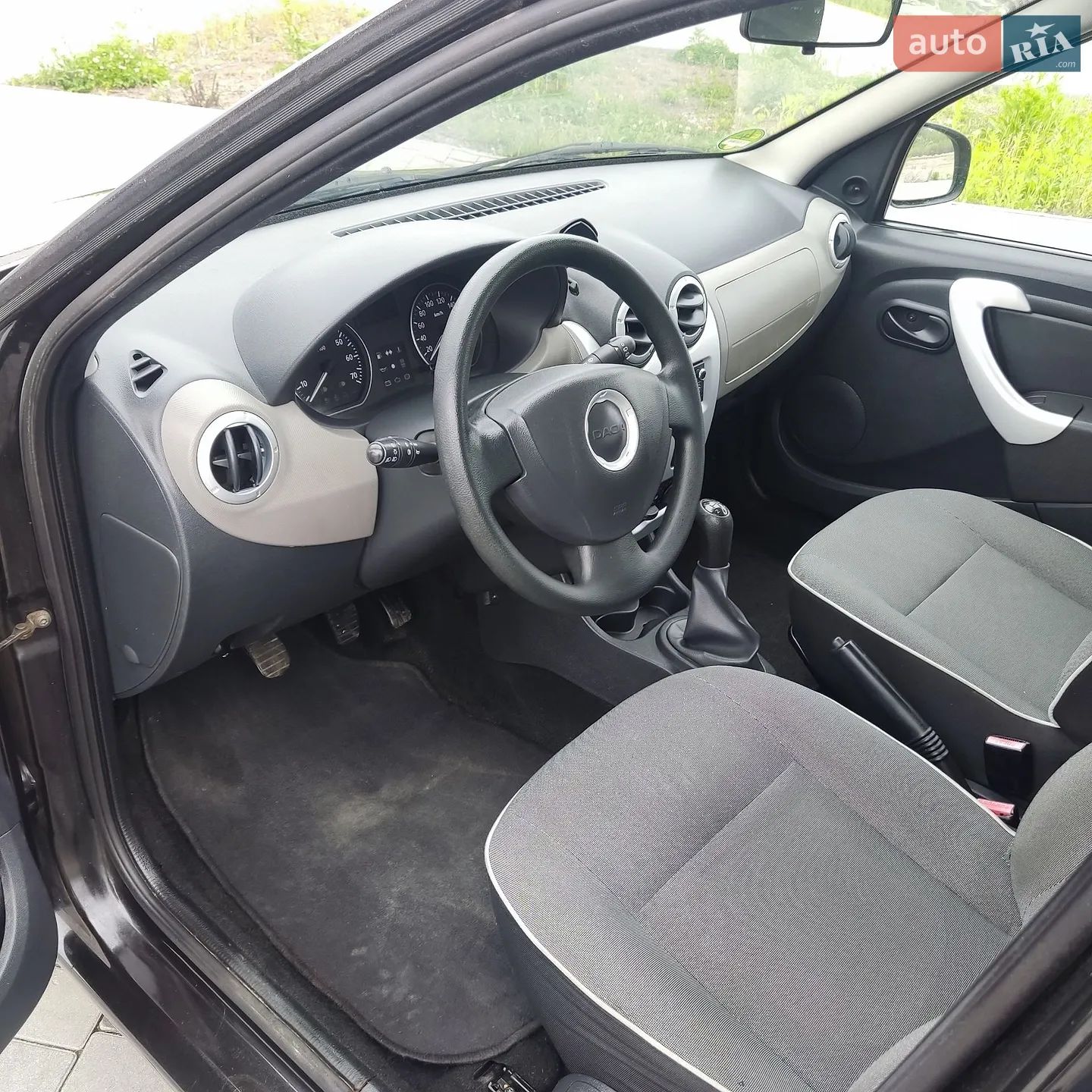 2012 Dacia Logan - мініатюра 11