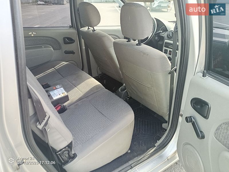 Універсал Dacia Logan MCV 2006 в Харкові фото 19 Універсал Dacia Logan MCV 2006 в Харкові