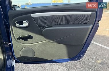 Универсал Dacia Logan MCV 2009 в Житомире