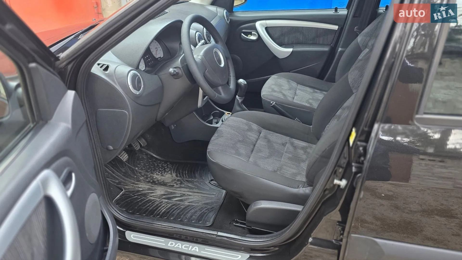 2010 Dacia Logan - мініатюра 23