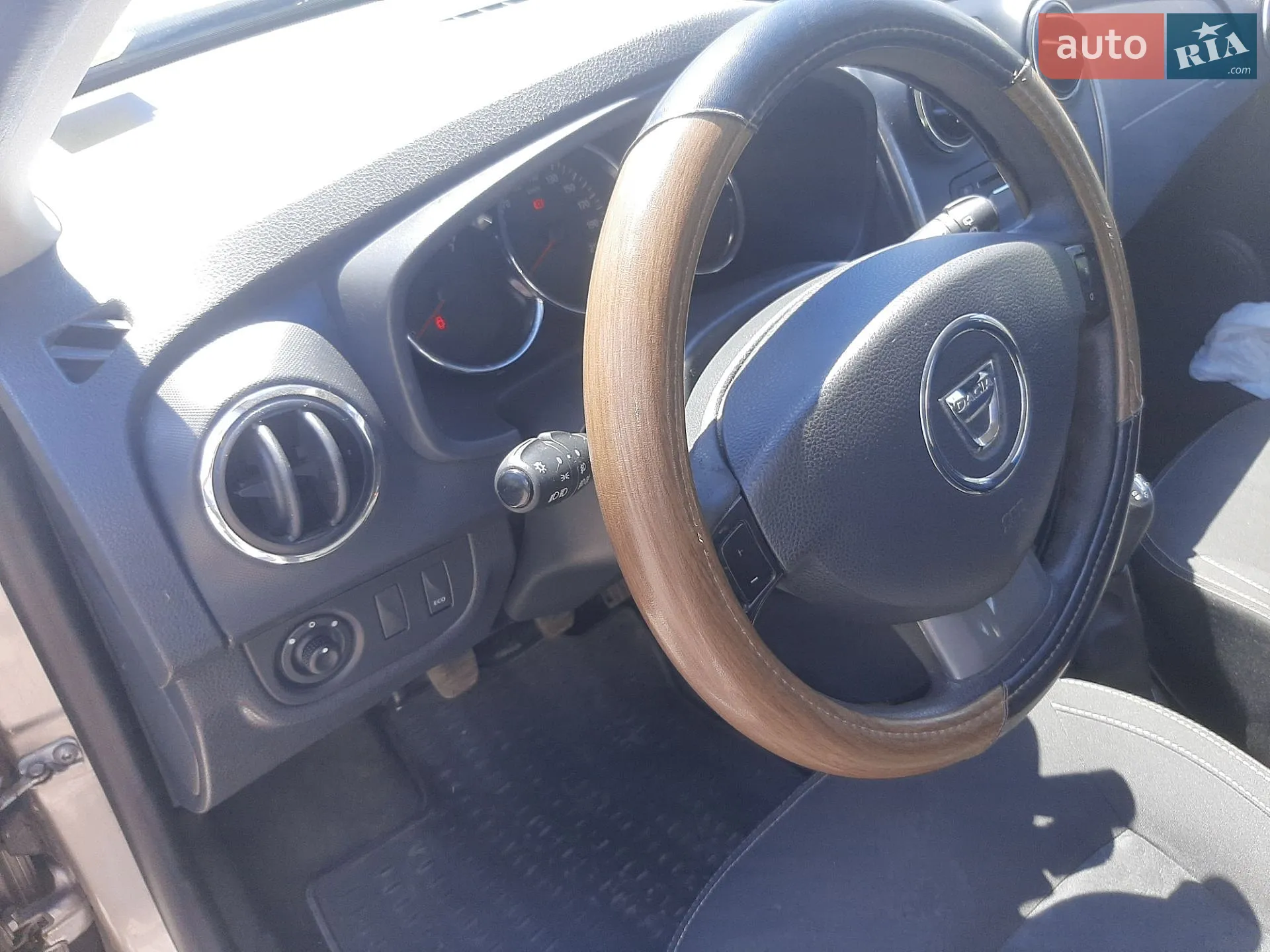 2014 Dacia Logan - мініатюра 10