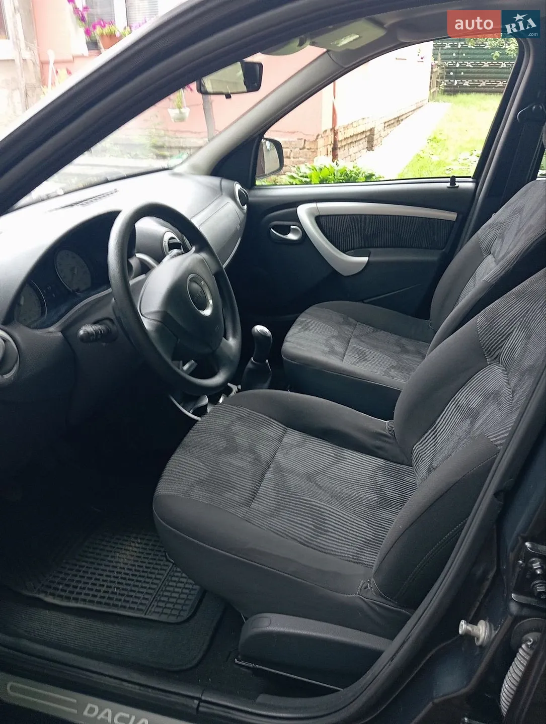 2010 Dacia Logan - мініатюра 6