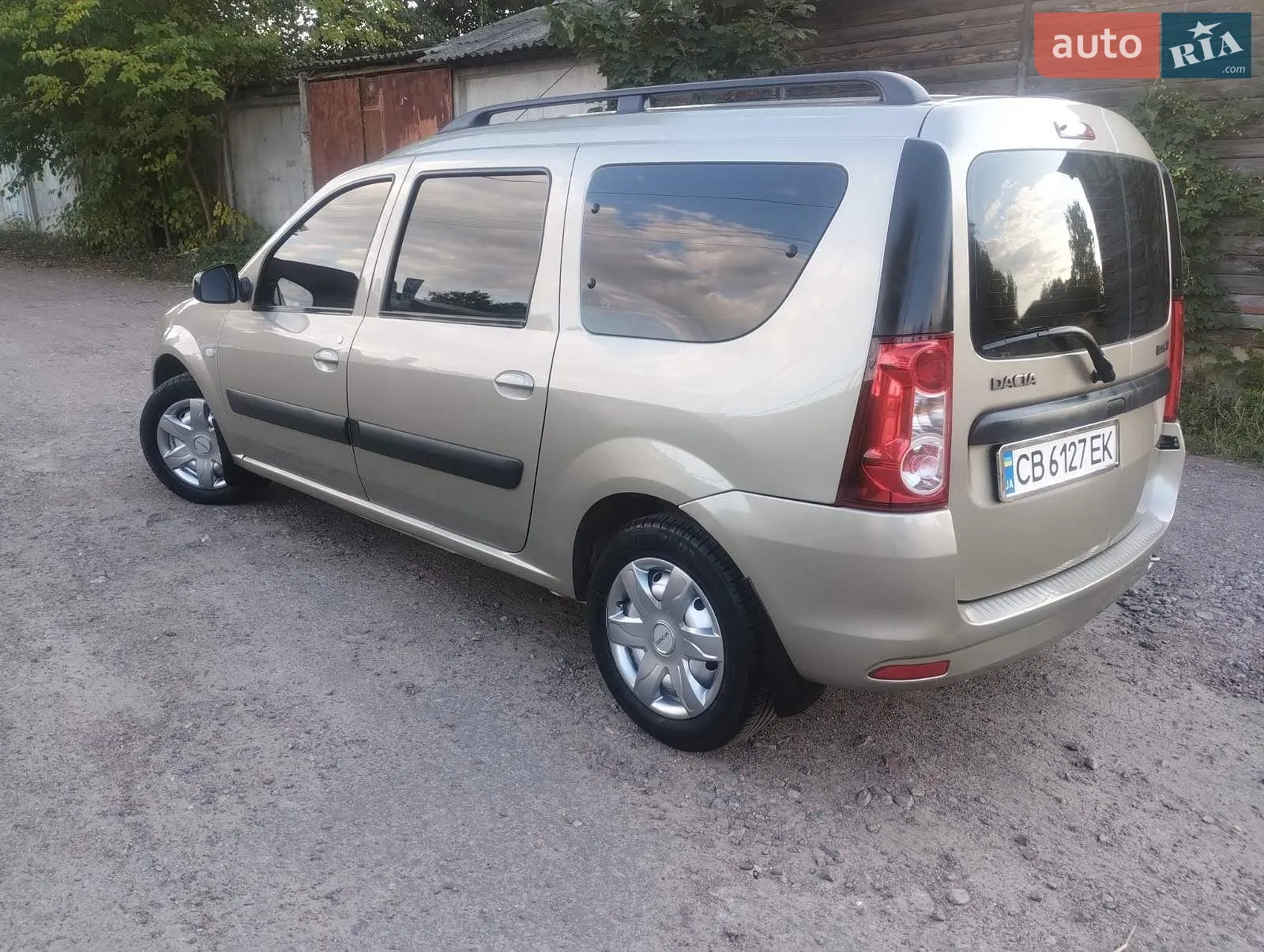 2011 Dacia Logan - мініатюра 11