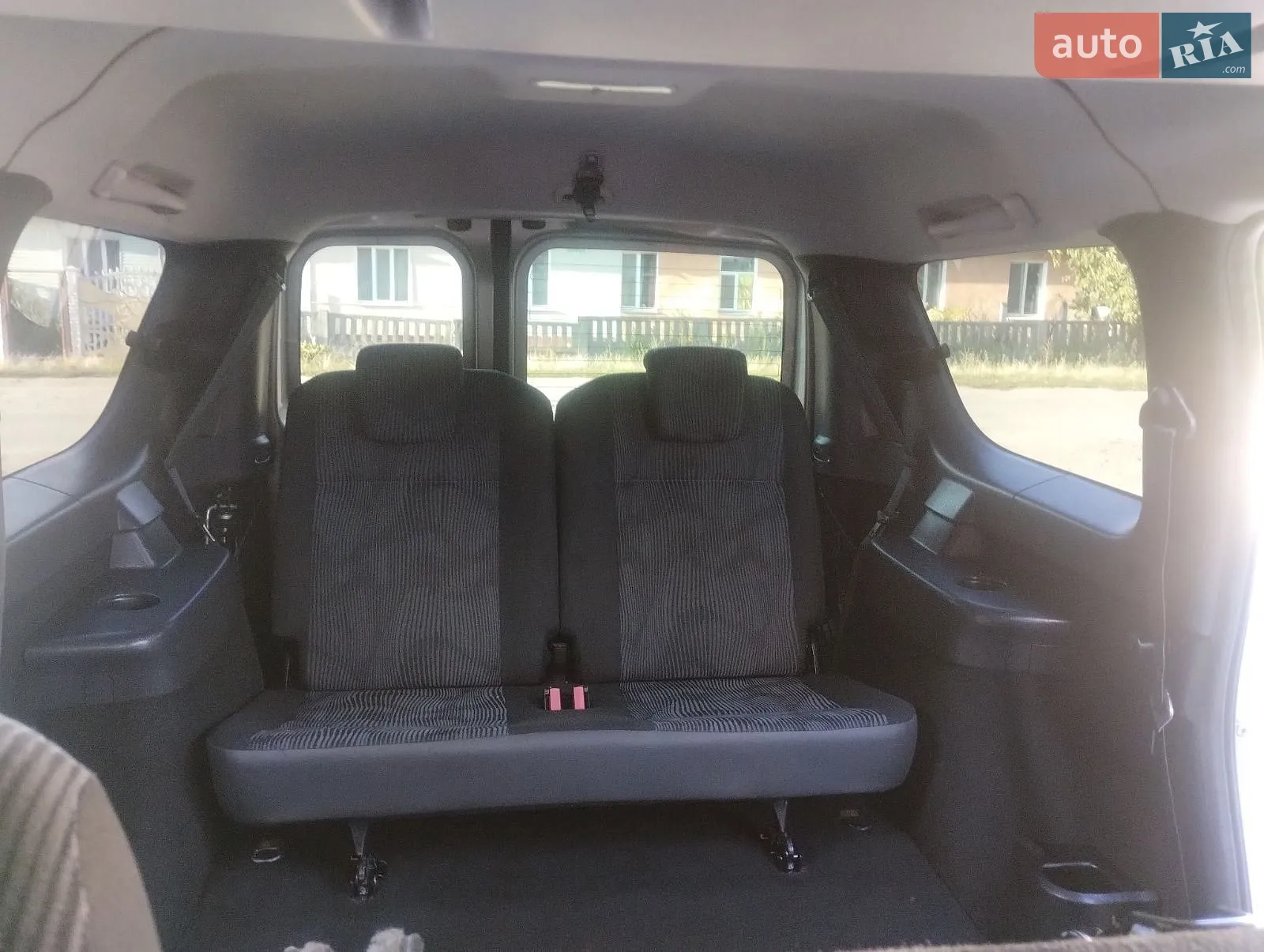 2011 Dacia Logan - мініатюра 40