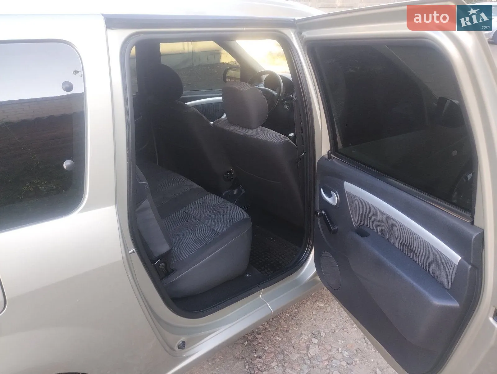 2011 Dacia Logan - мініатюра 49