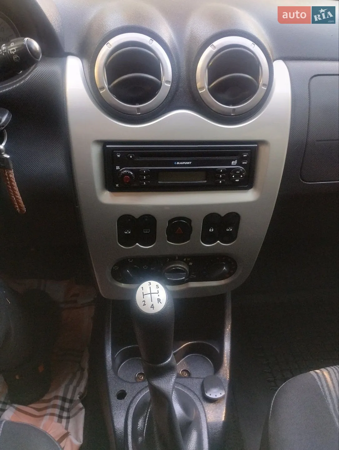 2011 Dacia Logan - мініатюра 54