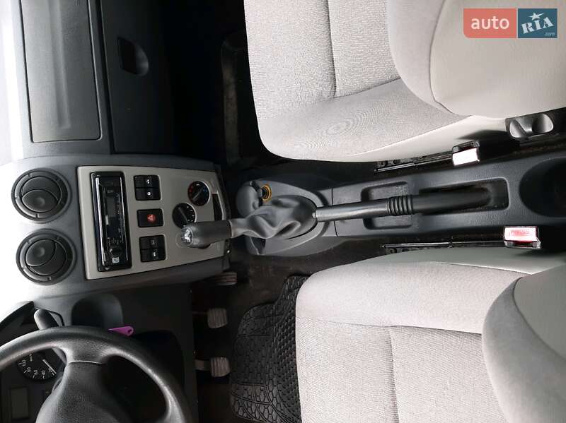 Седан Dacia Logan 2008 в Трускавці