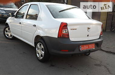 Седан Dacia Logan 2012 в 