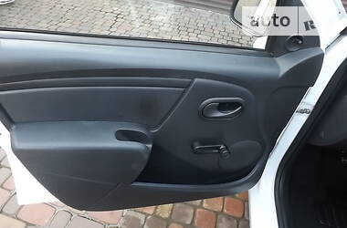 Седан Dacia Logan 2012 в 