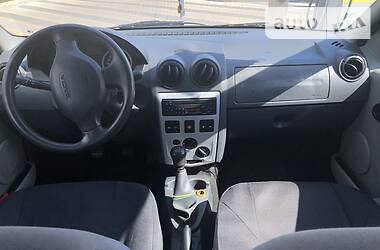 Седан Dacia Logan 2006 в 