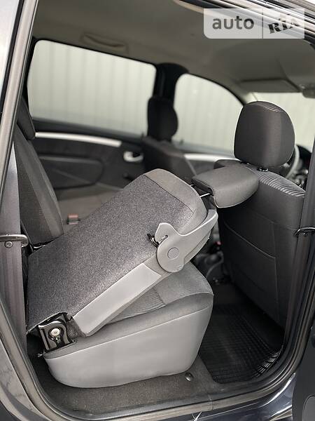 Универсал Dacia Logan 2009 в Дрогобыче