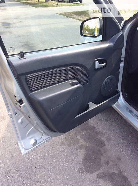 Седан Dacia Logan 2007 в Києві фото 24 Седан Dacia Logan 2007 в Києві