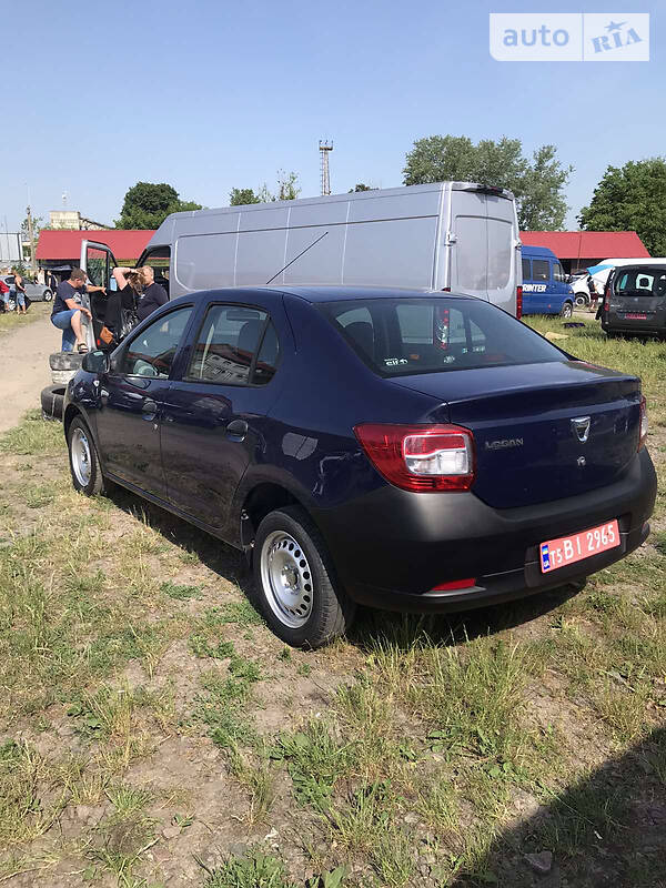 Седан Dacia Logan 2013 в Чернівцях