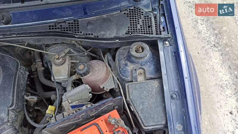 Седан Dacia Logan 2008 в Борщеве