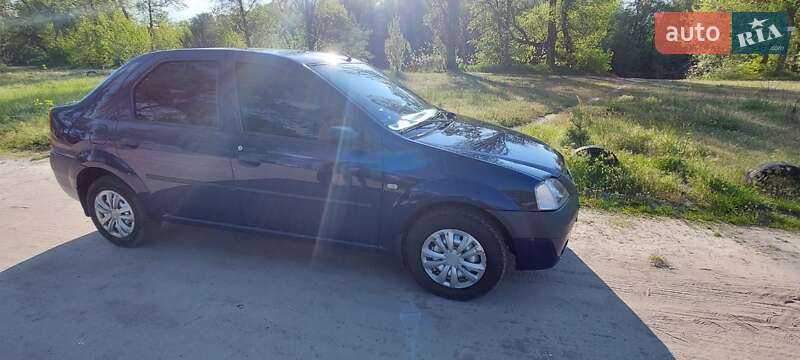 Седан Dacia Logan 2006 в Полтаве