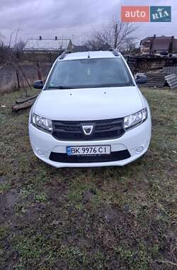 Седан Dacia Logan 2015 в Ровно