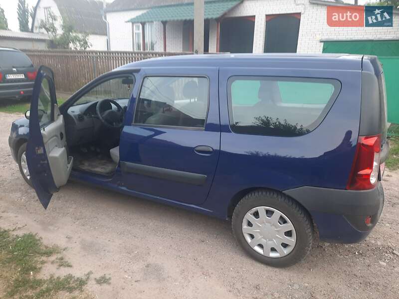 Седан Dacia Logan 2008 в Переяславі