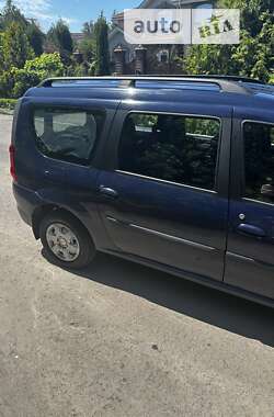 Седан Dacia Logan 2012 в 