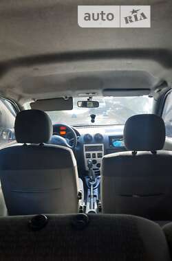 Седан Dacia Logan 2008 в Києві