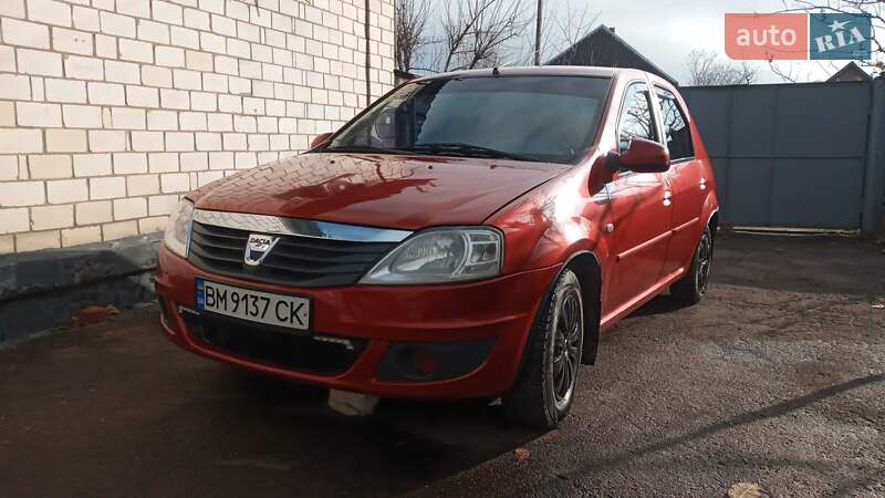 Седан Dacia Logan 2008 в Бурыни