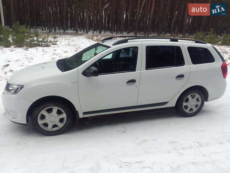 Седан Dacia Logan 2014 в Славуті