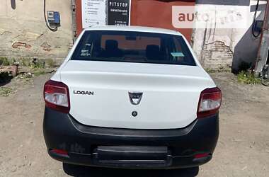 Седан Dacia Logan 2014 в Львове