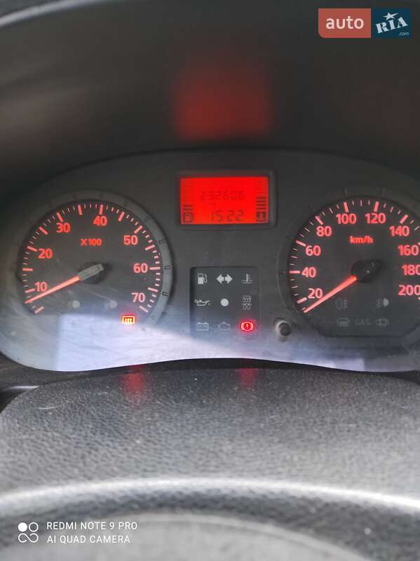 Седан Dacia Logan 2007 в Львові