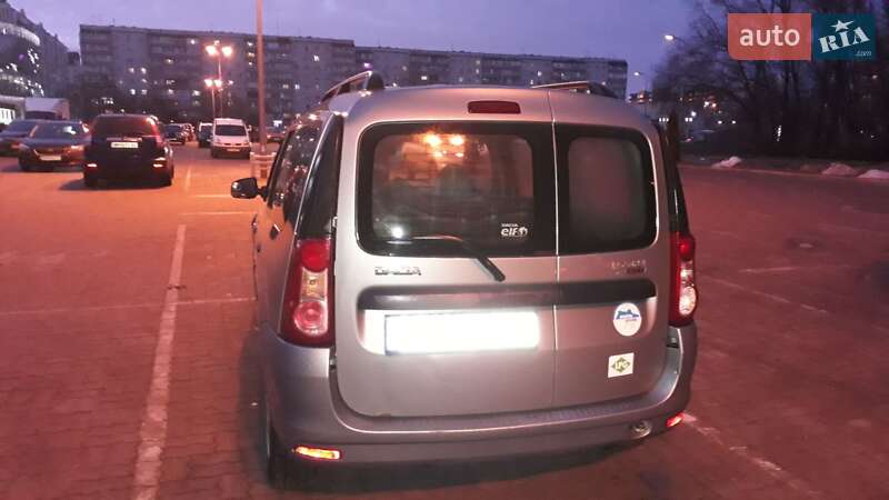 Седан Dacia Logan 2010 в Сумах