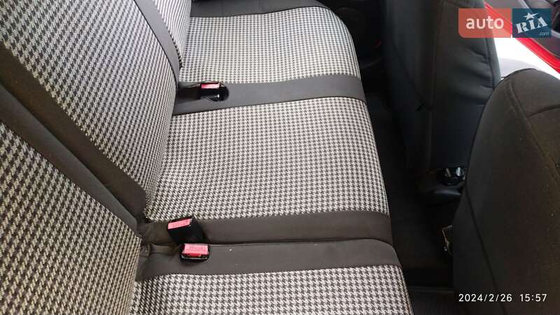 Универсал Dacia Logan 2011 в Чернигове