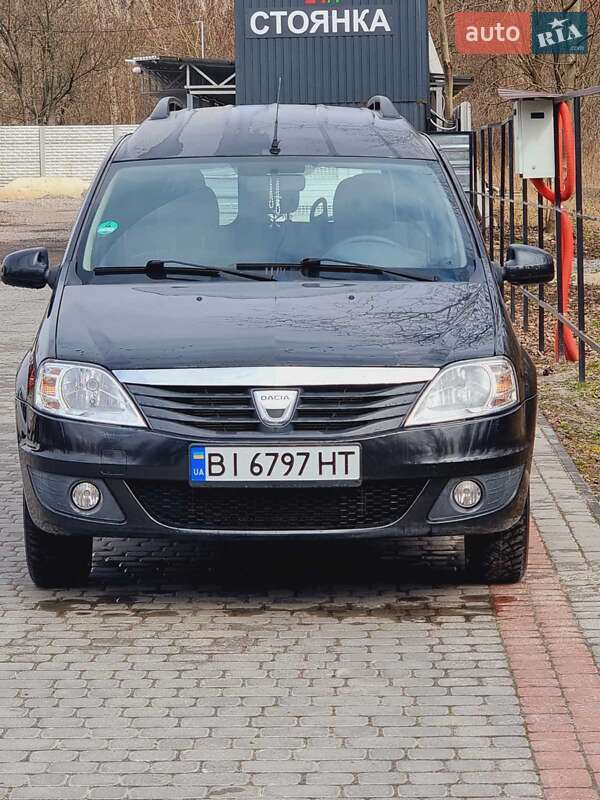 Седан Dacia Logan 2011 в Кременчуге