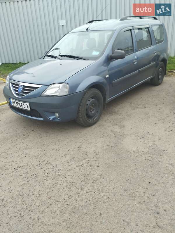 Седан Dacia Logan 2007 в Малине