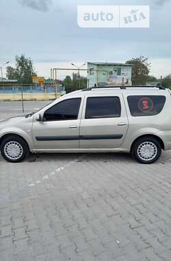 Седан Dacia Logan 2010 в Чернівцях