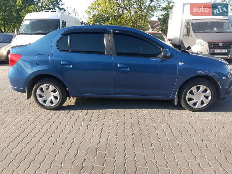 Седан Dacia Logan 2013 в Львове