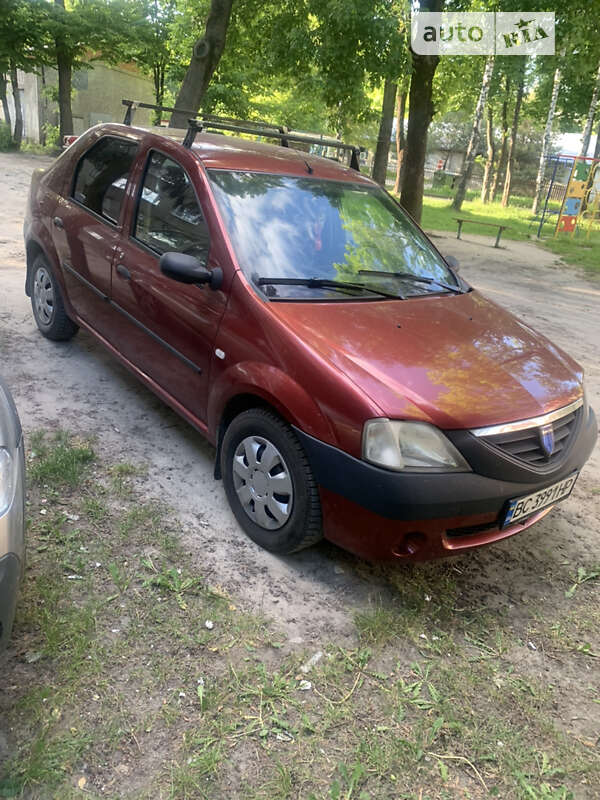 Седан Dacia Logan 2005 в Львові