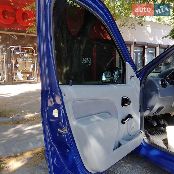 Седан Dacia Logan 2009 в Одессе