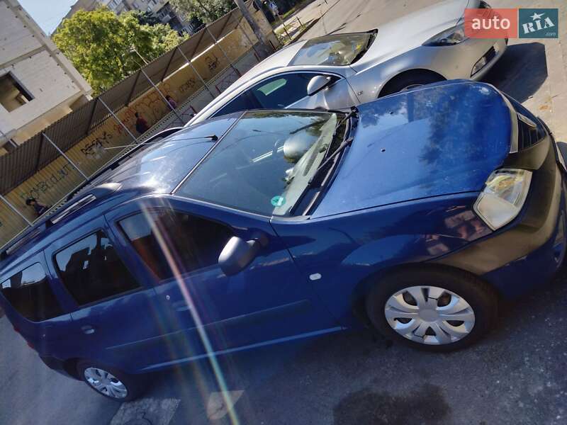 Седан Dacia Logan 2009 в Одессе