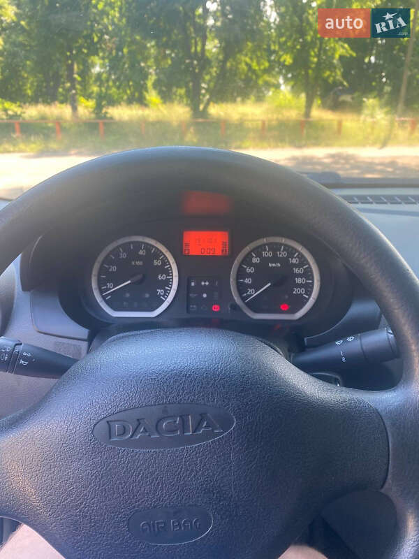 Седан Dacia Logan 2007 в Звенигородці