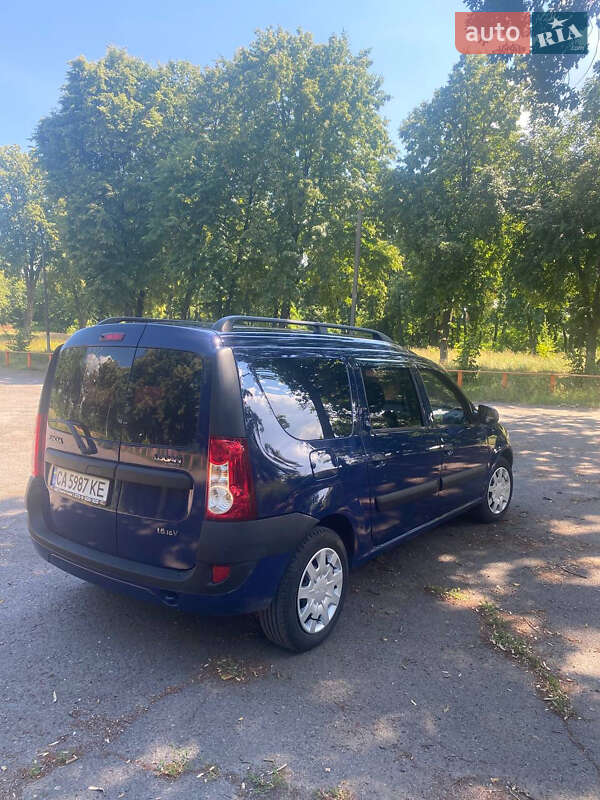 Седан Dacia Logan 2007 в Звенигородці