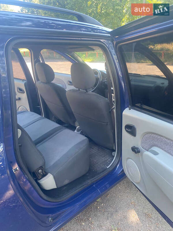 Седан Dacia Logan 2007 в Звенигородці