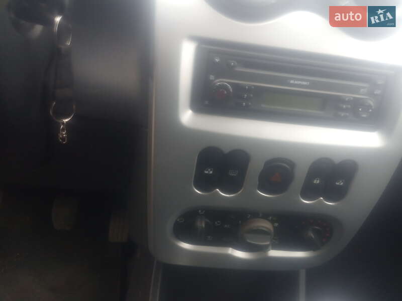 Универсал Dacia Logan 2008 в Пирятине