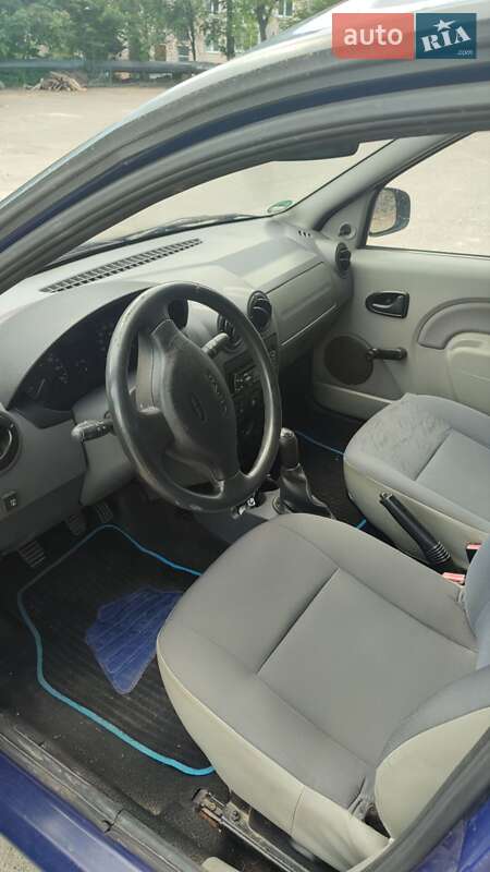 Седан Dacia Logan 2008 в Ровно