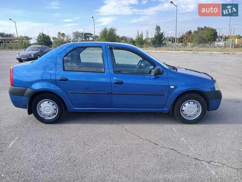 Седан Dacia Logan 2005 в Запорожье