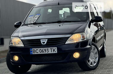 Седан Dacia Logan 2012 в Самборе