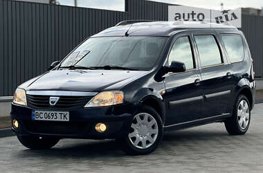 Седан Dacia Logan 2012 в Самборе